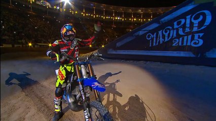 Red Bull X-Fighters - Pagès entre dans l'histoire