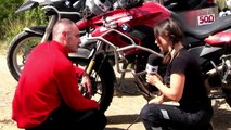 Motos Garage Tv: Alicia Sornosa nos presenta su BMW F700GS 