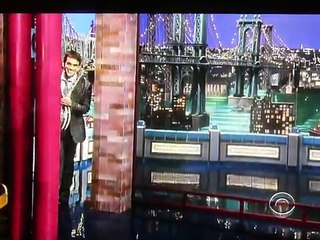Noam Pikelny & Steve Martin play Duelling Banjos on Letterman Nov 5 2010
