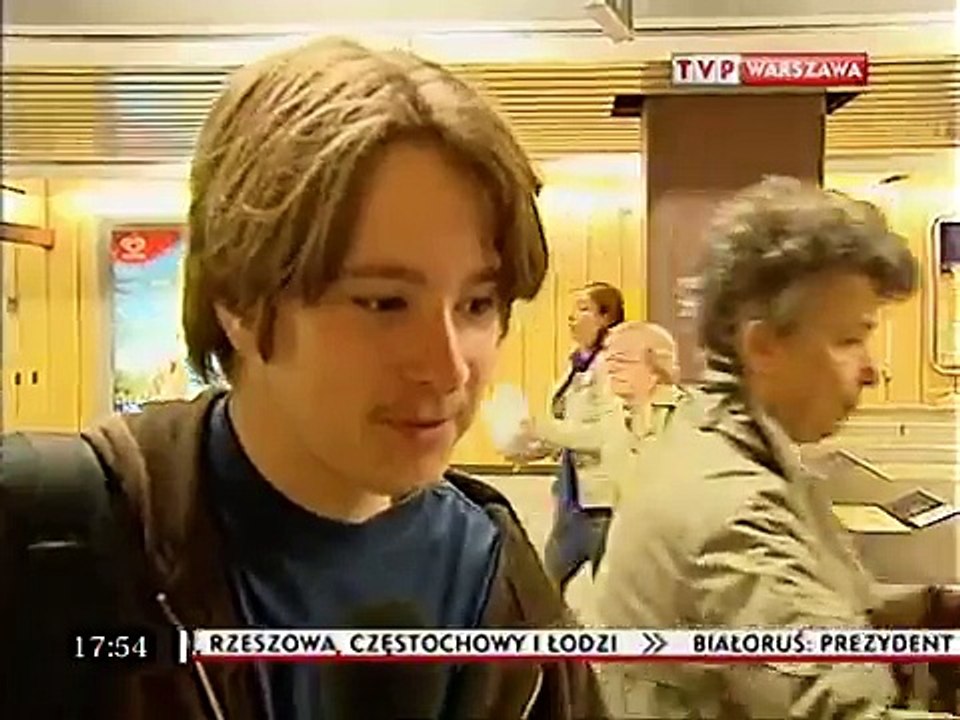 Jak z biletem w komórce wejść do metra ???