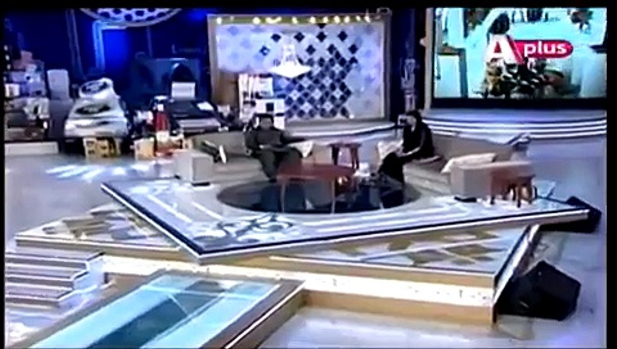 Non Muslim Actress Binita Surprised Everyone By Reciting Surah Ikhlas in Live Show