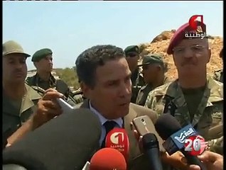 عاجل ؛ شاهد ماذا حصل عند زيارة وزير الدفاع رفقة وزراء للحاجز الأمني الحدودي مع ليبيا