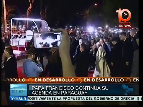 Papa Francisco termina reunión con movimientos sociales en Asunción