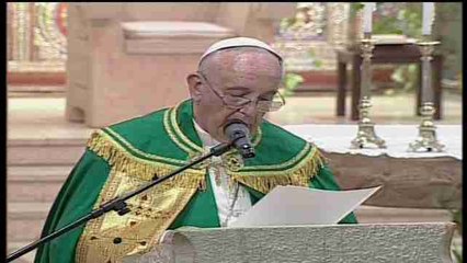 Papa pide a los religiosos en Paraguay que no busquen aplausos