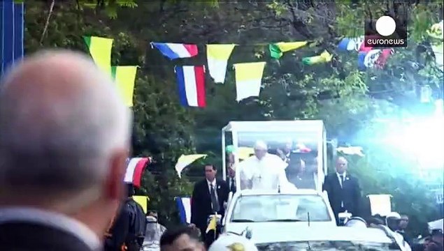 Папа римский Франциск провел мессу в парагвайском городе Каакупе