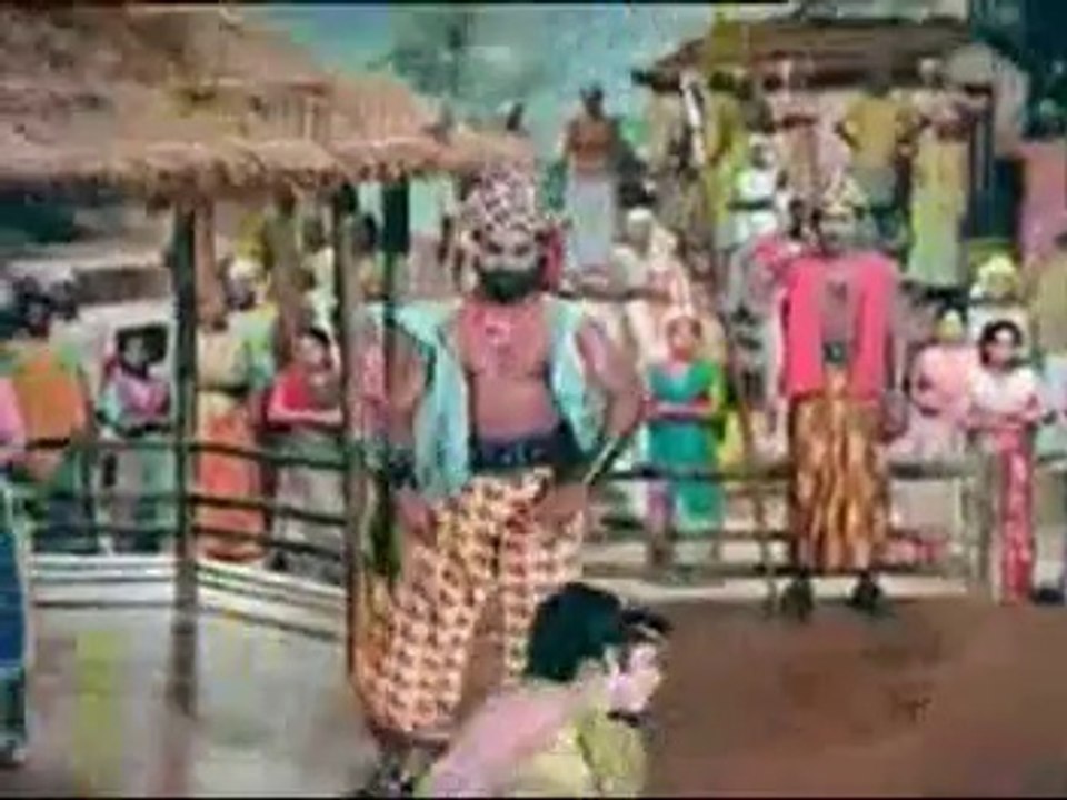 Aadaamal Adukiraen song from Aayirathil Oruvan movie