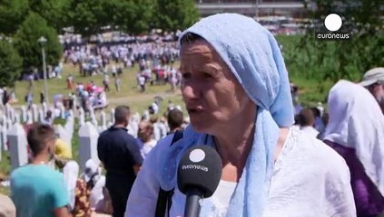 Προπηλακισμός του Σέρβου πρωθυπουργού στην επέτειο για τη σφαγή της Σρεμπρένιτσα