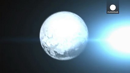 Pluto: New Horizons space probe provides closest-ever pictures