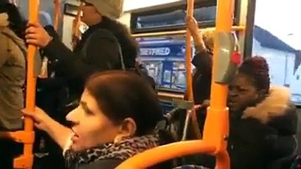 Aunty ji in full action