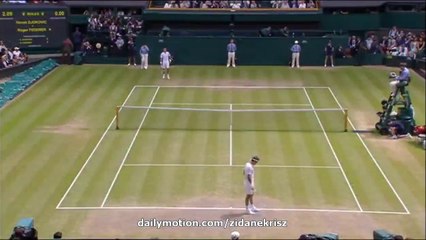 1st game - Novak Djokovic v. Roger Federer 12.07.2015 Wimbledon Final