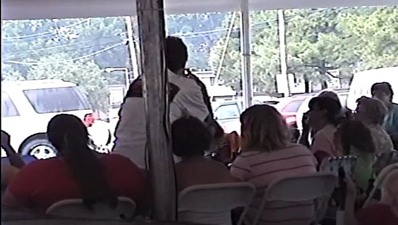 Danny McCorkle sings 'Love Me Tender' Elvis Wee...