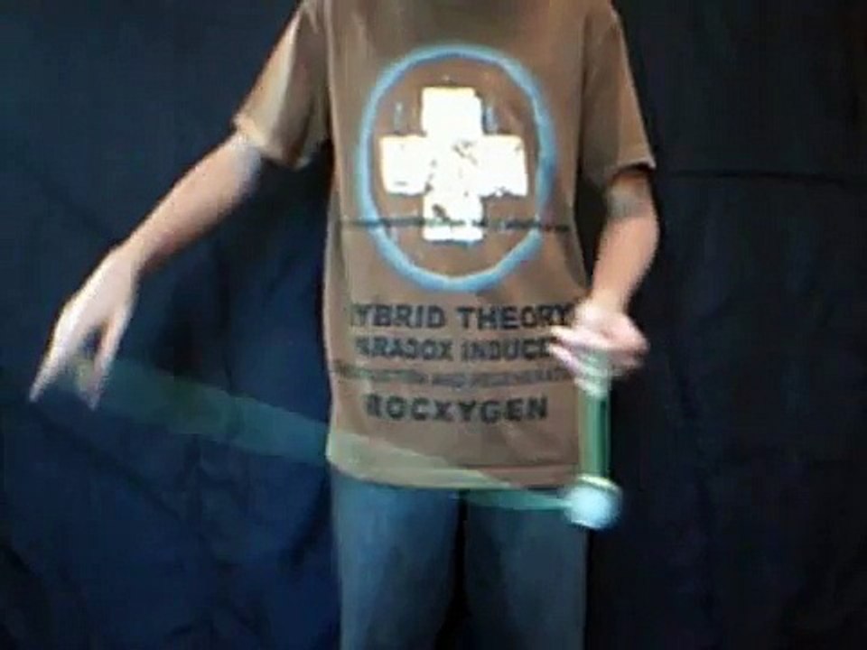 Learn Slack Green Triangle yoyo trick. Yoyo tricks! Video