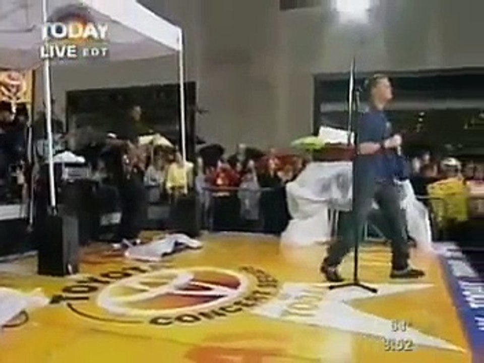 Rob Thomas - This Is How A Heart Breaks (Today Show - live)