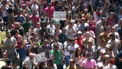 Beyoğlu'nda 'Yeşil Yol Projesi'ne hayır protestosu'