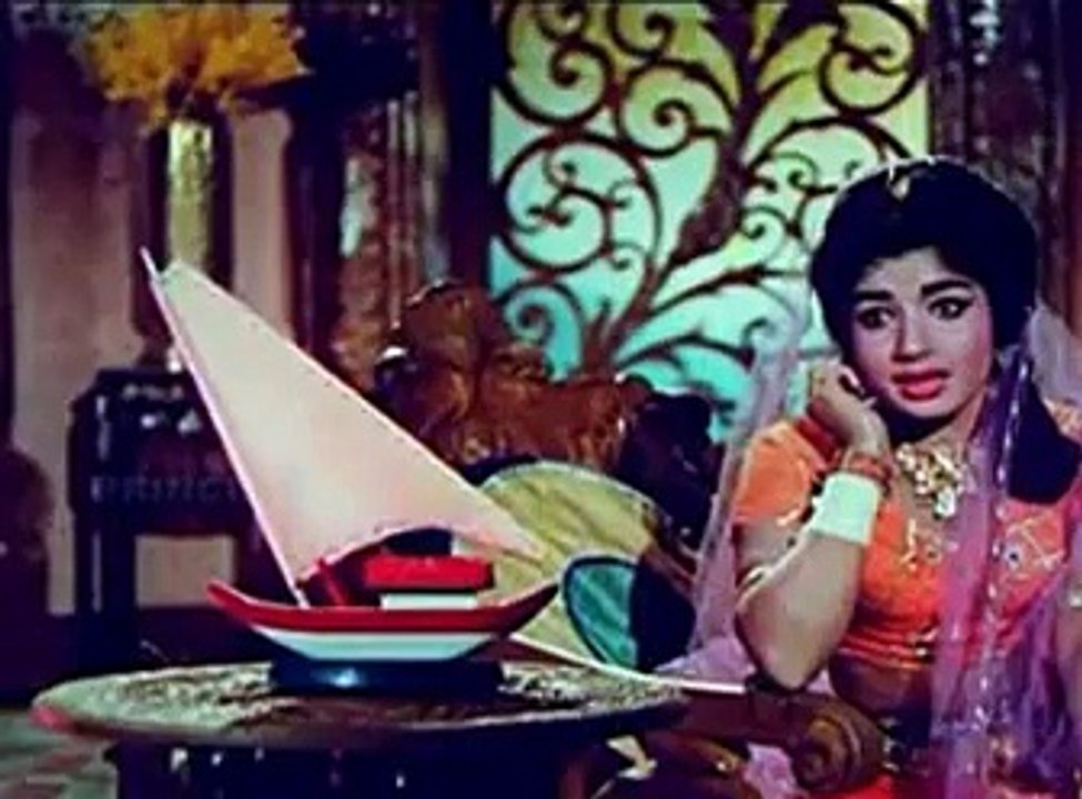 Unnai Naan Santhithaen song from Aayirathil Oruvan movie