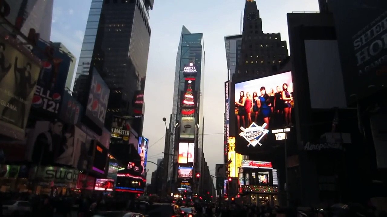Times Square NYC New Years Eve Ball Drop 2011 - 2012