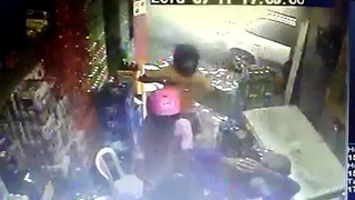 Câmeras de depósito de bebidas registra assalto no Eduardo Gomes