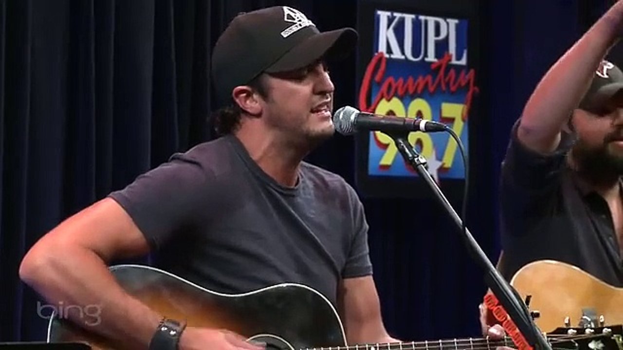 Luke Bryan Songwriters' Showcase - Kiss Tomorrow Goodbye