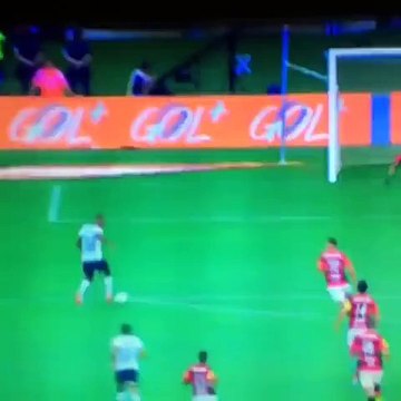 Flamengo vs Corinthians: Golazo de Elías y no lo celebra (VIDEO)