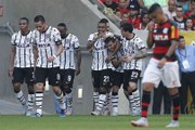 Corinthians atropela o Flamengo no Maracanã