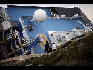 Jaw-Dropping Photos Of The Costa Concordia Disaster