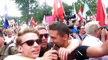 VIRAL Избиение гомосексуалистов в России - Reaction to gays in Russia social experiment