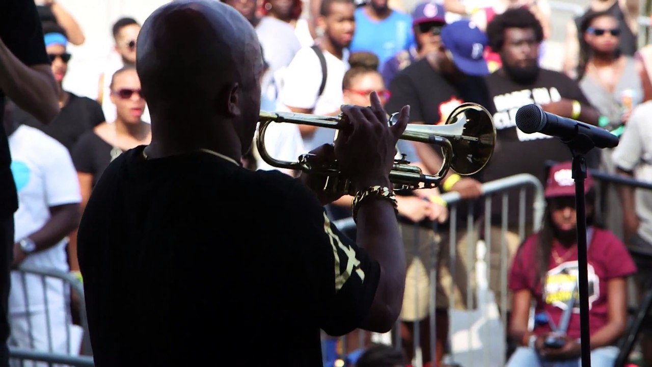 Skyzoo - "Suicide Doors" Live at Brooklyn Hip-Hop Festival