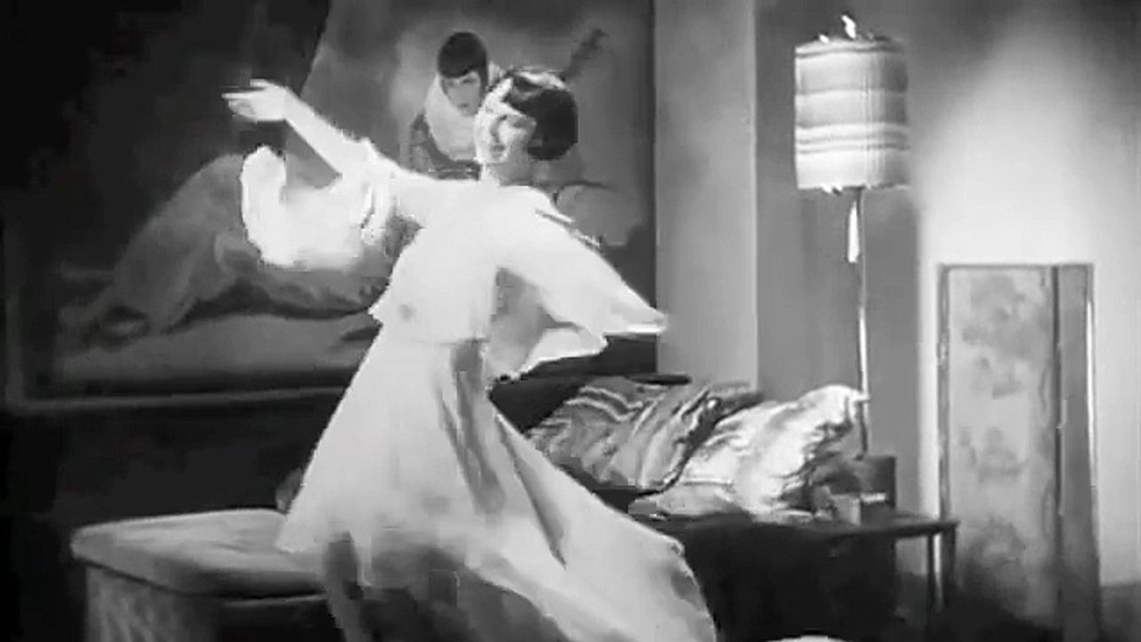 Louise Brooks vs Pictureplane's "Goth Star"