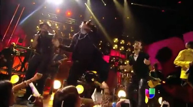 Bailando (Premios Juventud) Enrique Iglesias Descemer Bueno Gente De Zona en vivo