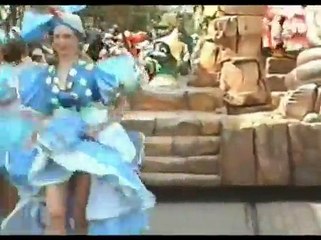 Disneyland Paris - "PARADE DU PRINTEMPS", mai 1993 ( Clip I )