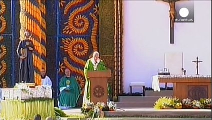 Pope Francis holds huge mass in Paraguay to end Latin America tour