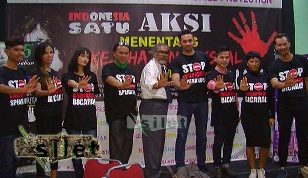 Sejumlah Artis Datangi Komnas Perlindungan Anak - Silet 11 Juli 2015