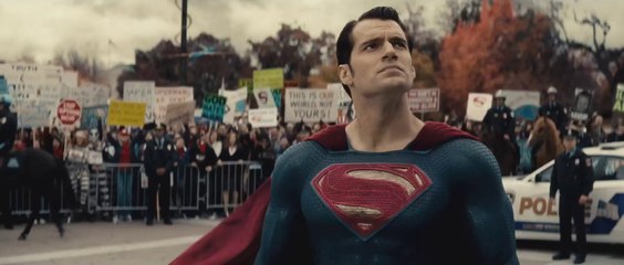 Batman v Superman Dawn of Justice - Comic-Con Trailer