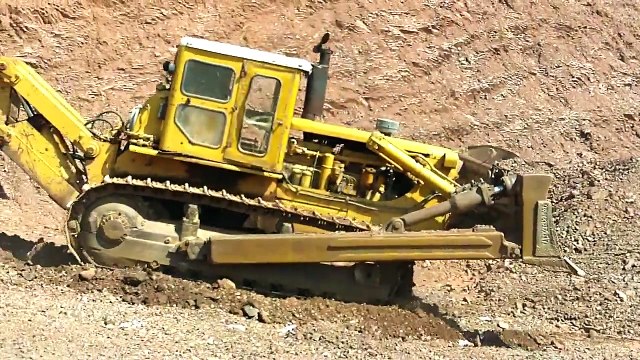 CAT Dozer *Caterpillar Bulldozer D8K* in Greece