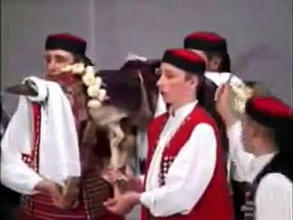 Srpske narodne igre iz Srpske Krajine: Licko kolo i vucari †