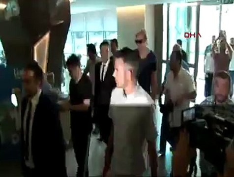Robin Van Persie sağlık kontrolünden geçti!