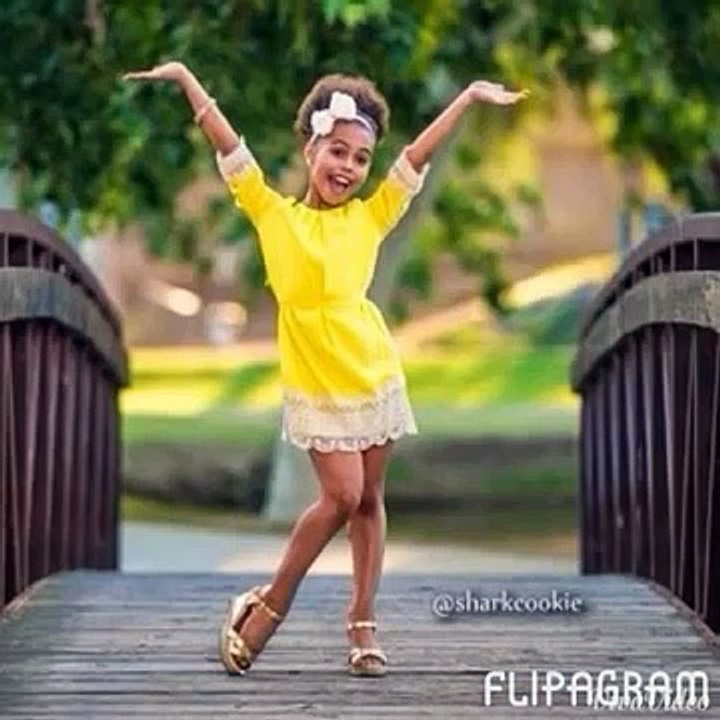 Asia Monet Ray VS Mackenzie Ziegler