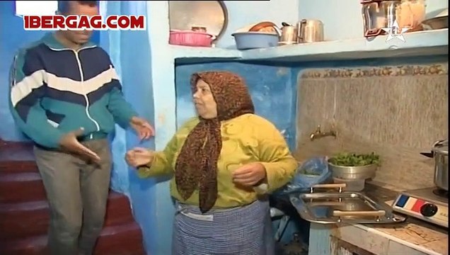 Maroc 2015 _ Bhalil un village ou les gens vivent dans des CAVES