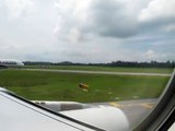 Take off from Singapore Airport A330-300 إقلاع مطار سنغافوره