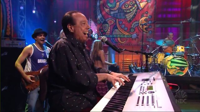 Sergio Mendes ft The Black Eyed Peas - Mais que nada