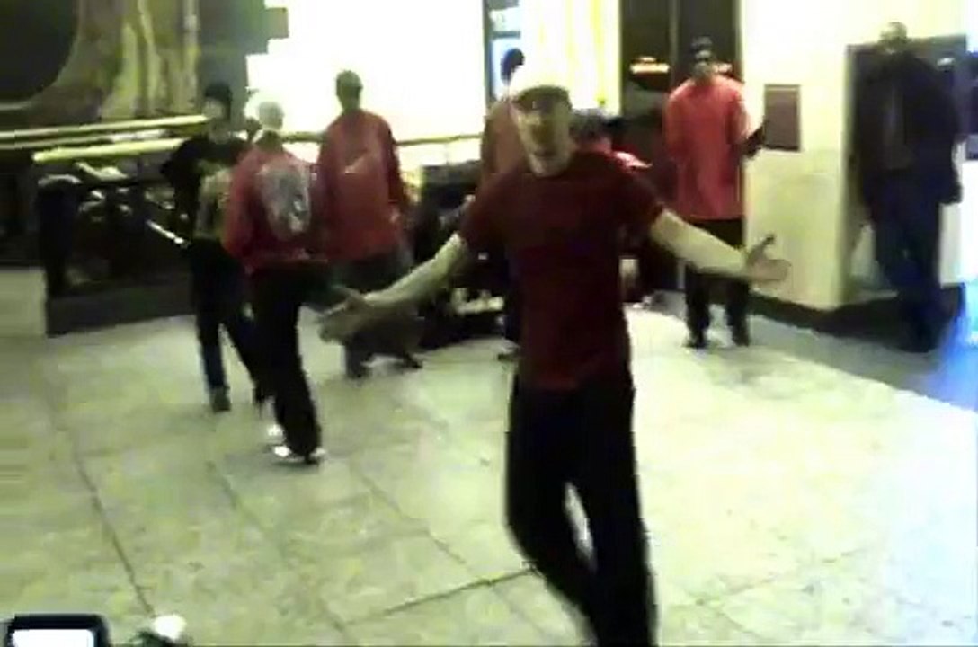 Michael Jackson found alive in the NYC Subway (G5S#6a)