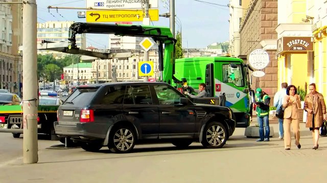 MVI 2312 Эвакуация авто на Садово - Кудринской в Москве. 14.06.14г.