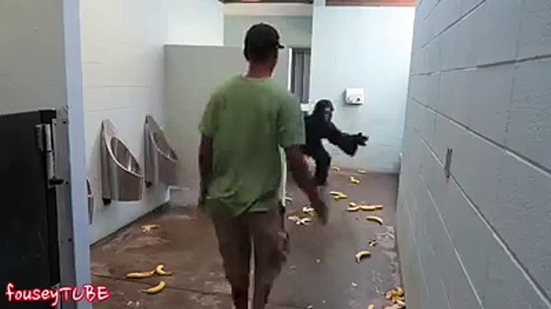 Escaped gorilla prank