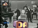 ALIGHIERO NOSCHESE imita GIANNI MORANDI - (1968)