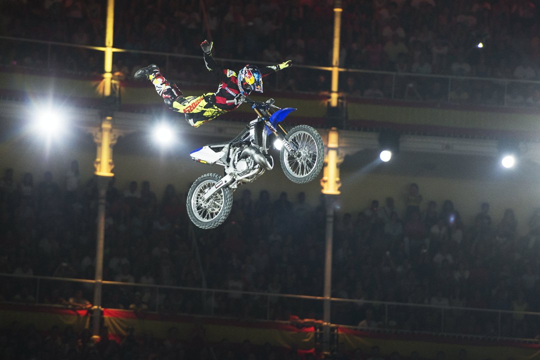 FMX Madness in Madrid | Red Bull X Fighters 2015