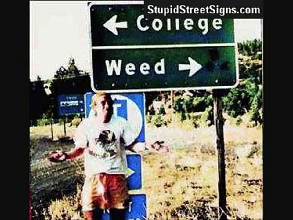 Microsoft Sam, Anna, Mary and Mike reads ULTIMATE signs and errors