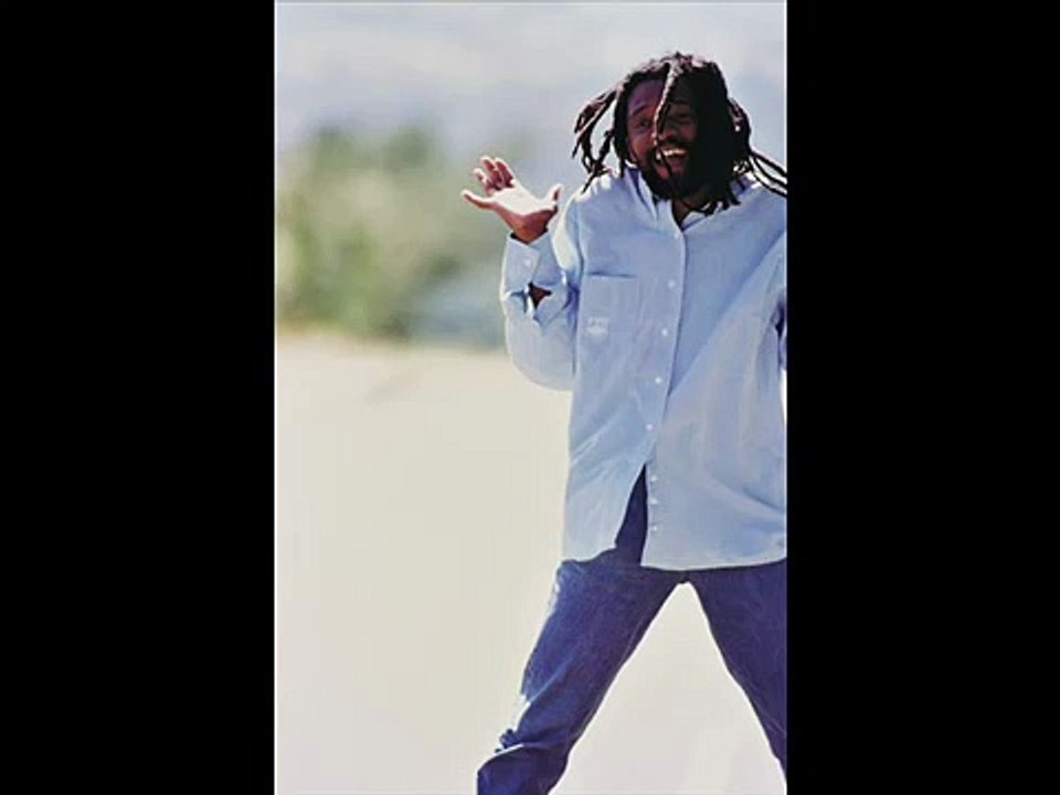 Lucky Dube - Love me (The Way I am)