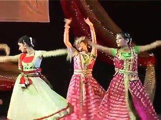 Rajendra Chaturvedi- Kathak-(Krishna Raas Geet)