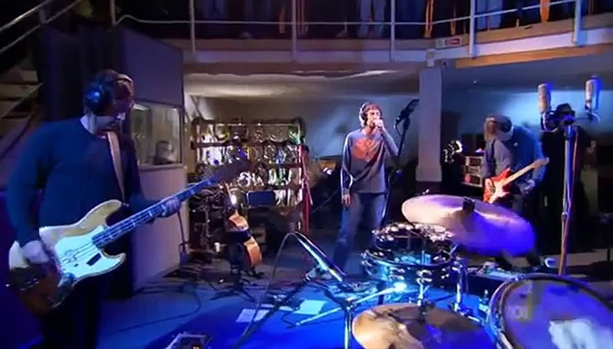 The Verve - Bittersweet Symphony (Radio 1 Presents).avi