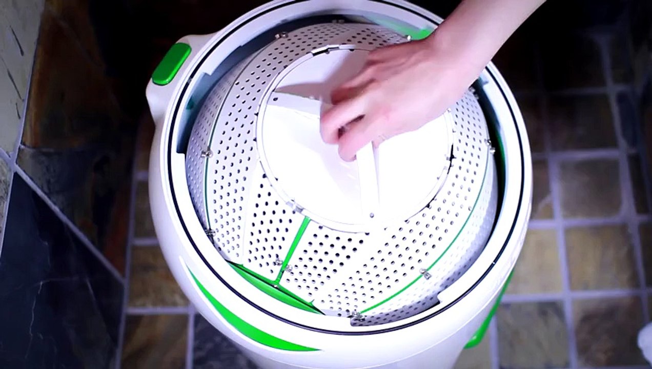 La première machine à laver sans électricité ! A vous de jouer !